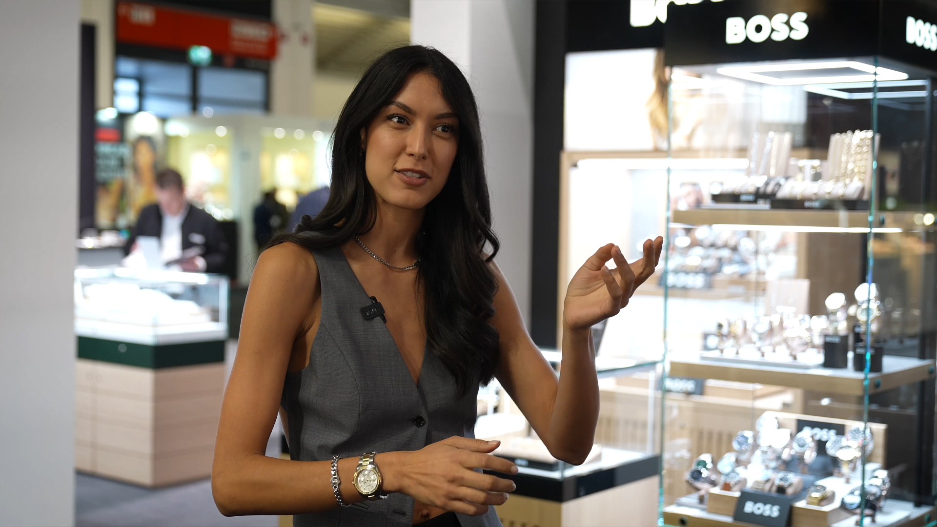 Topmodel Rebecca Mir auf der Schmuckmesse Inhorgenta Munich