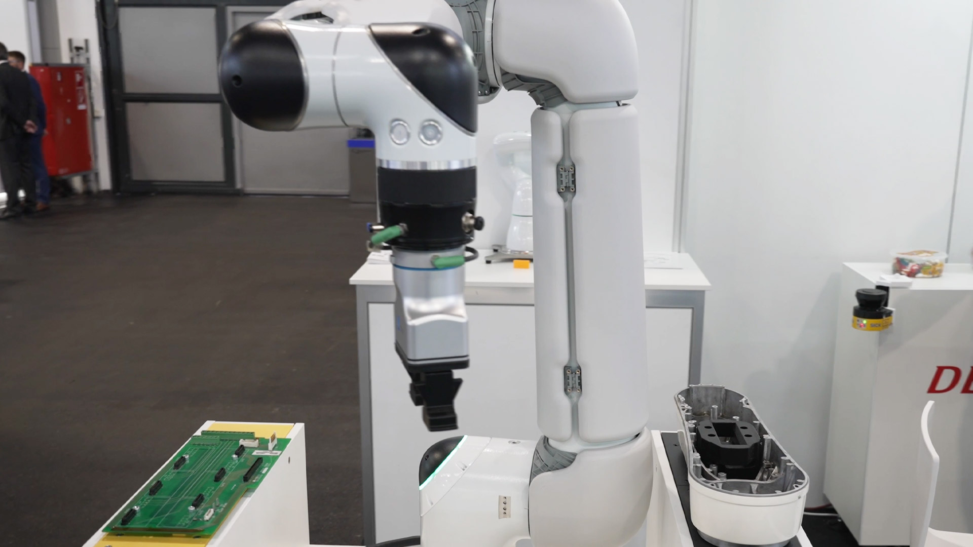 Mehrheit der Deutschen befürwortet Roboter am Arbeitsplatz